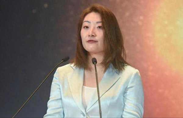 专业配资公司 宗馥莉不再沉默! 公开曝光真实处境, “掏空”娃哈哈终于真相大白